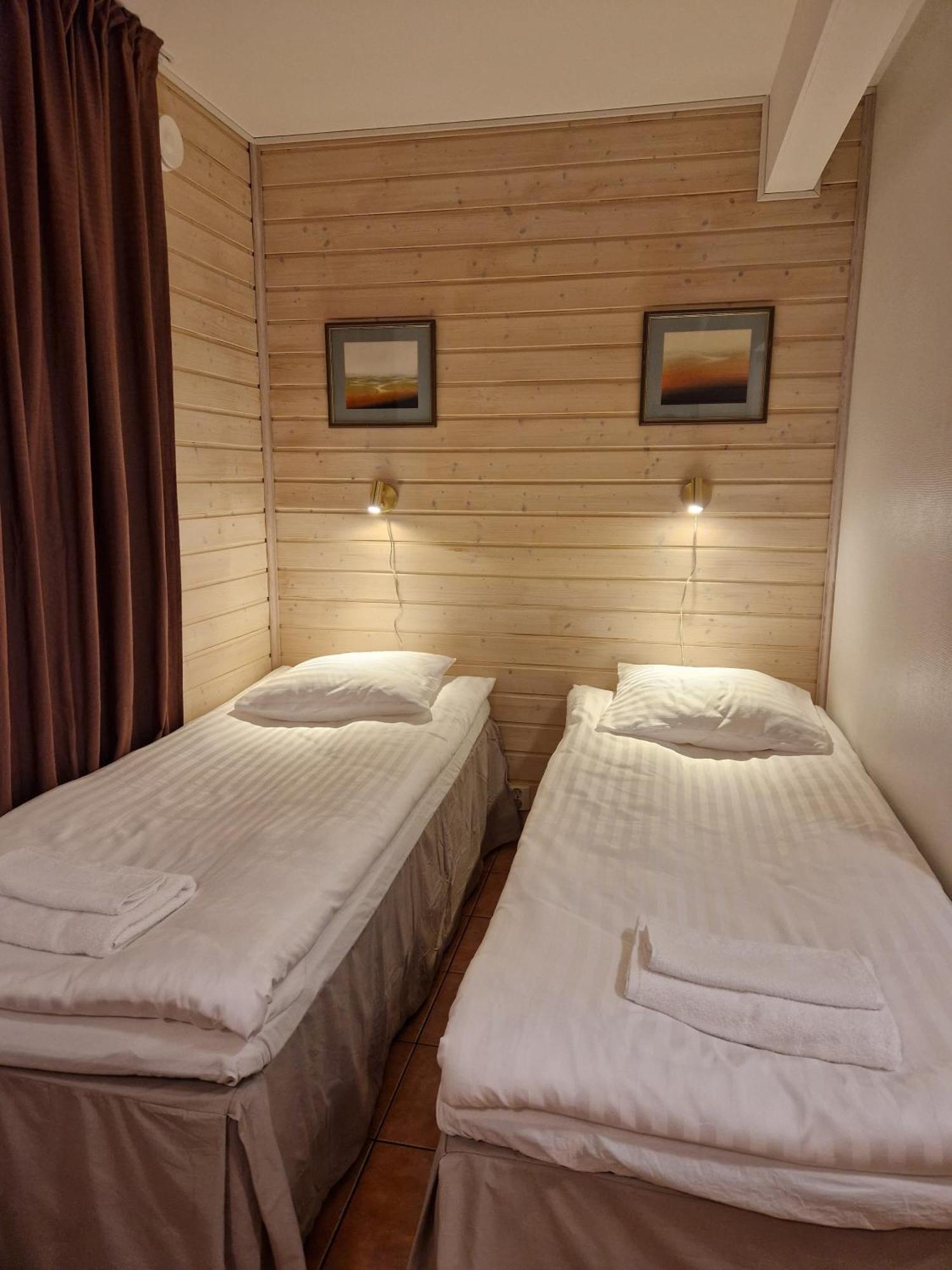 The Sleeping Bear Hotel Inari Ngoại thất bức ảnh