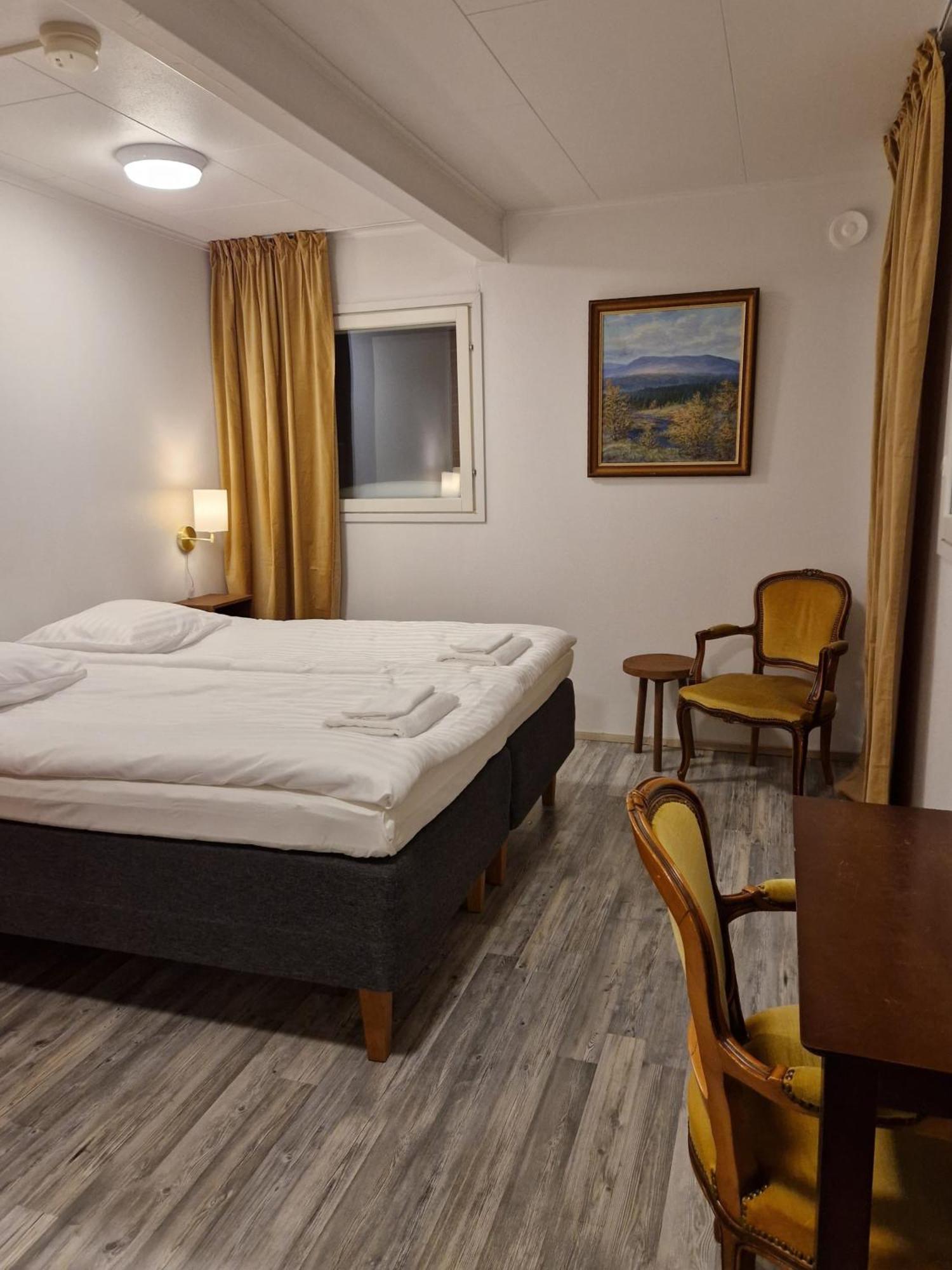 The Sleeping Bear Hotel Inari Ngoại thất bức ảnh