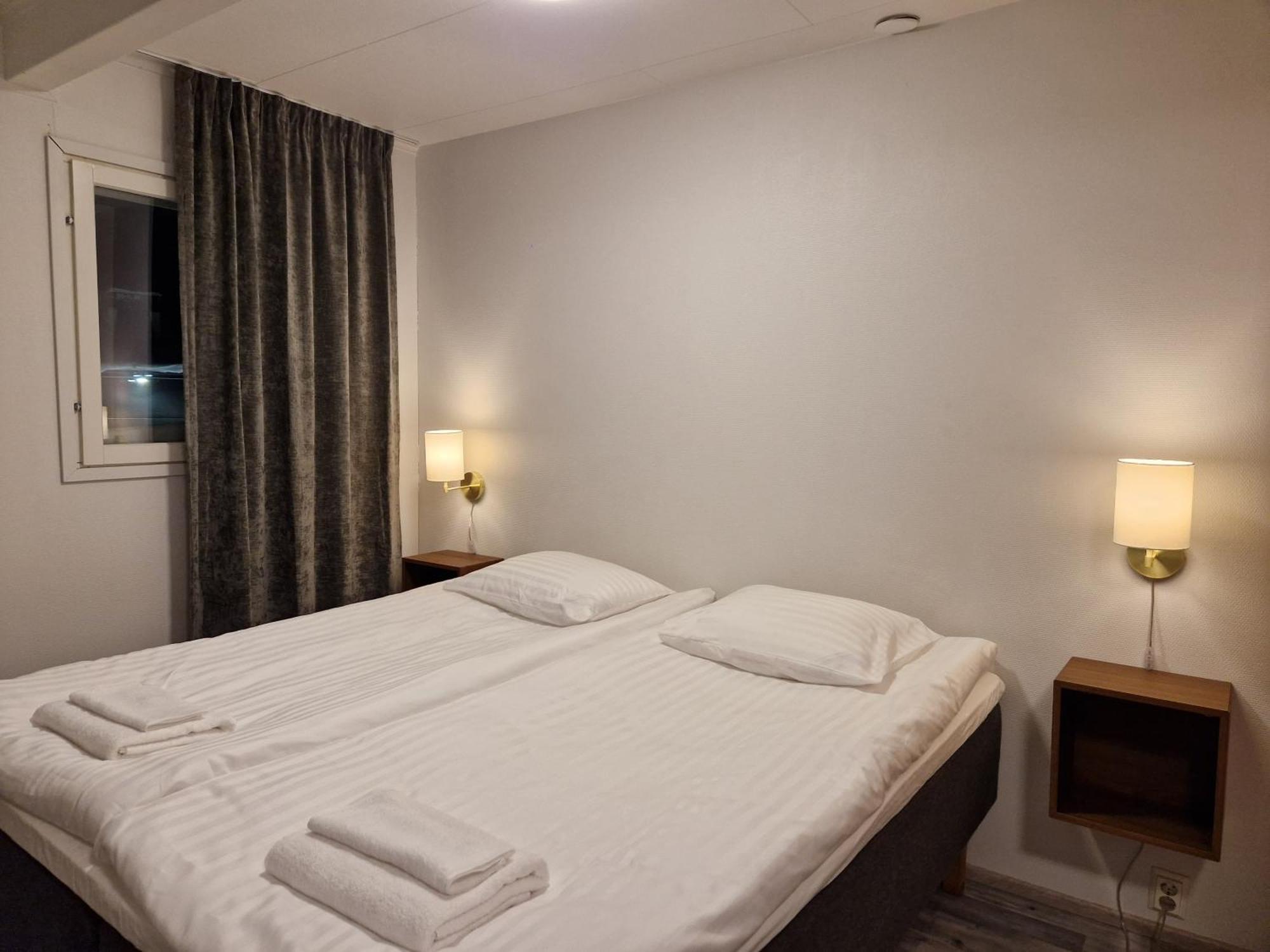 The Sleeping Bear Hotel Inari Ngoại thất bức ảnh